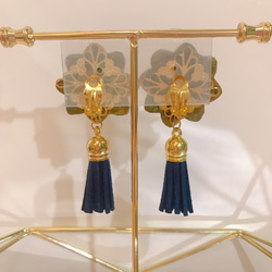 Lotus earring ロータスタッセルイヤリング　（ダークゴールド×ネイビー） 6枚目の画像