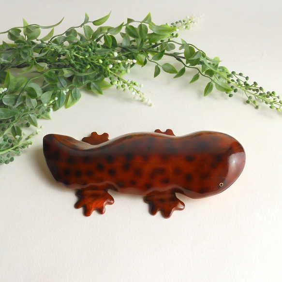 オオサンショウウオ（★台付き）giant salamander / wood figurine 4枚目の画像
