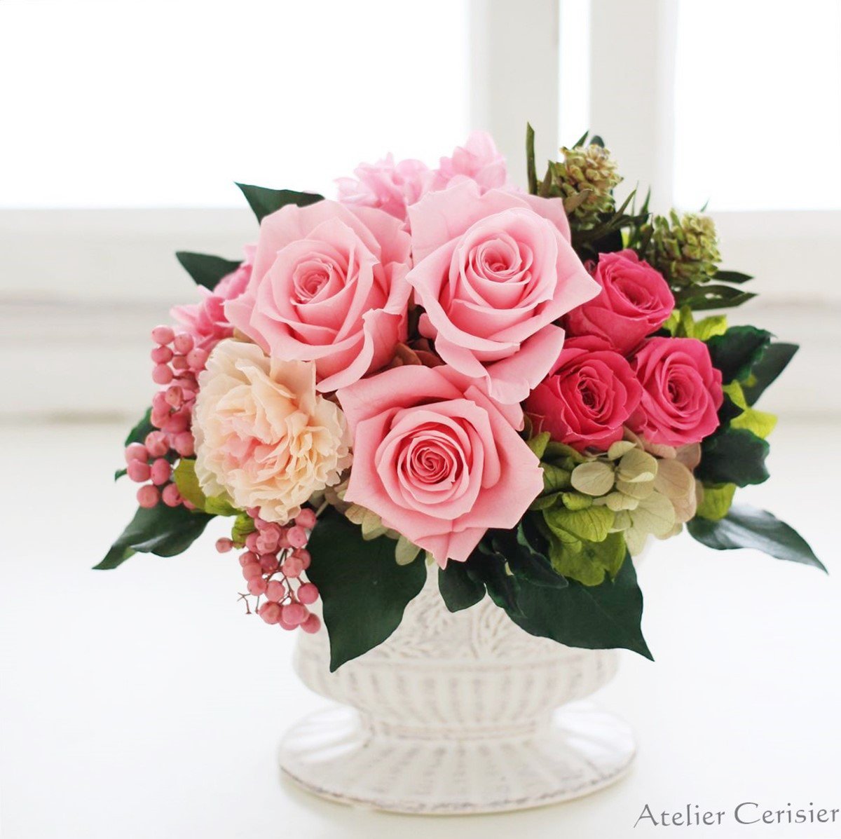 プリザーブドフラワー＜ララ＞ピンク ローズ バラ【お祝い】