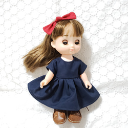 ワンピースとヘアゴムセット　魔女風　26cmサイズ　人形　服　着せ替え人形の服　ねねちゃん　ソランちゃん　レミンちゃん　 1枚目の画像