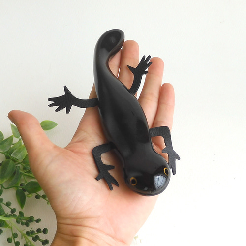 アカハライモリ / wooden bellied newt その他置物 工房西岡