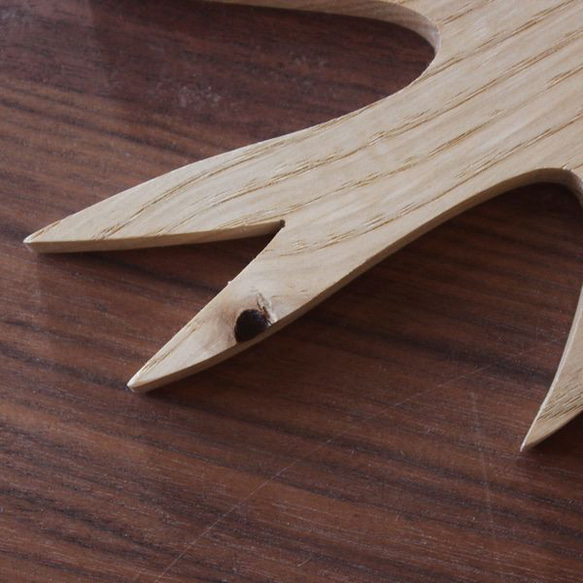 【ワケあり】【送料無料】つばめ オーナメント ランダム３個セット 木製 ウォールデコ 壁面 北欧 オブジェ 鳥 ツバメ 5枚目の画像