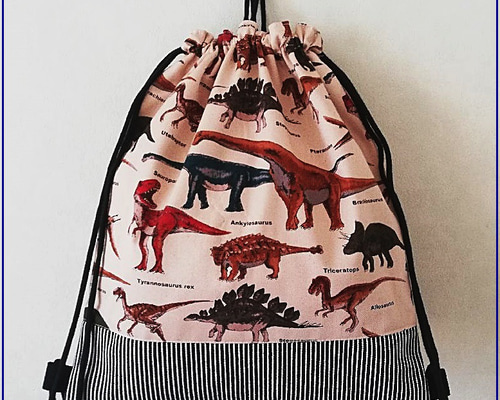 ナップサック 体操着入れ 恐竜柄 ハンドメイド KN29 ナップサック 体操着入れ 恐竜柄 ハンドメイド KN29