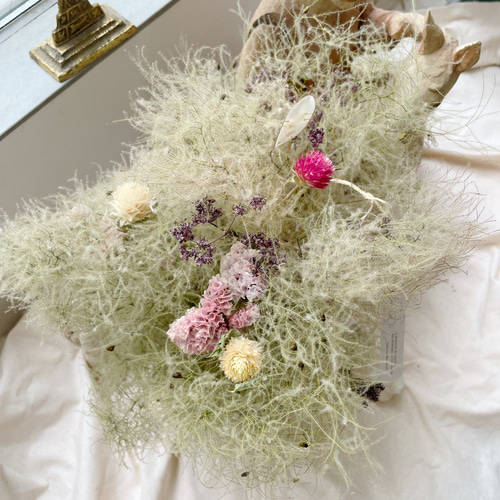 sale】スモークツリーのふわふわフライングボールブーケ