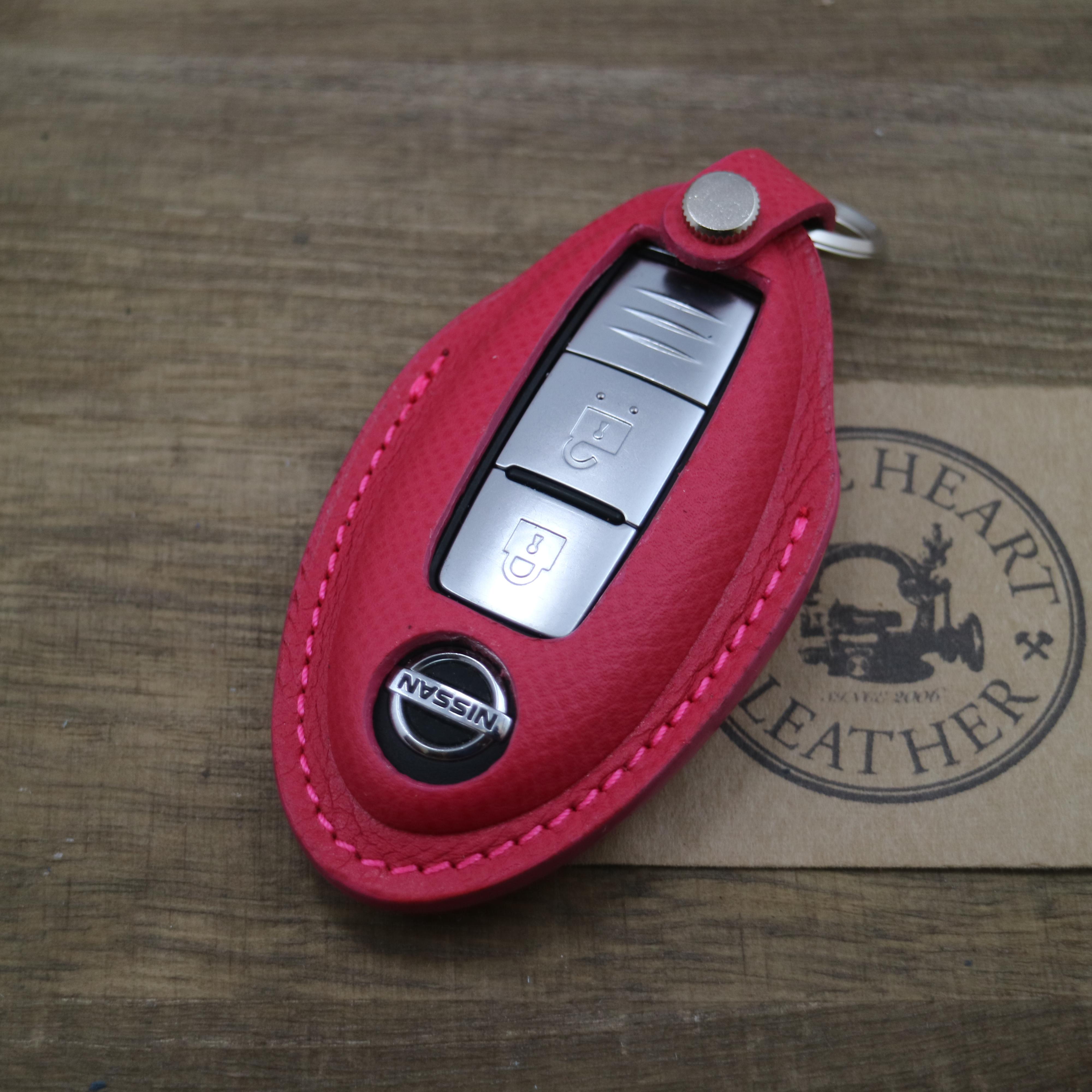 名入れ 無料 キーケース　ニッサン　本革　 オーラ　ノート セレナ  等  高級皮革 ヴォーエプソン【レザーキースーツ】