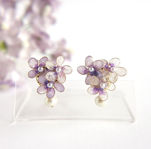 紫羅蘭和棉質珍珠耳環/耳環: 紫羅蘭、紫羅蘭、花朵、紫色 第3張的照片