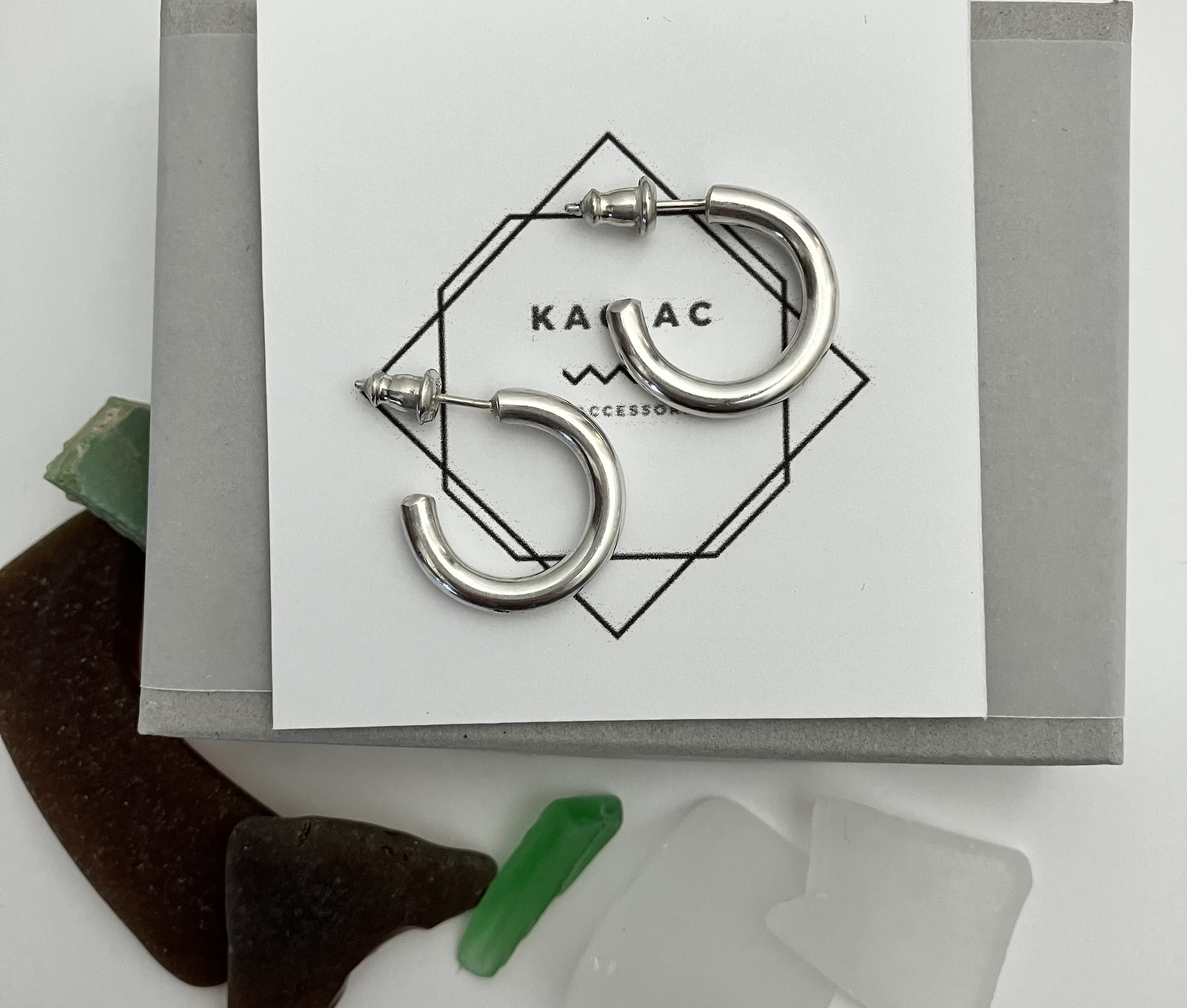 送料無料SV950しっかりフープピアス イヤリング変更可能　小ぶり　太め　シルバーピアス