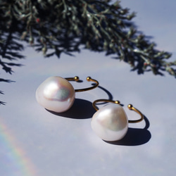 精緻光澤★大淡水珍珠均碼★手術不銹鋼戒指~雪光 第1張的照片