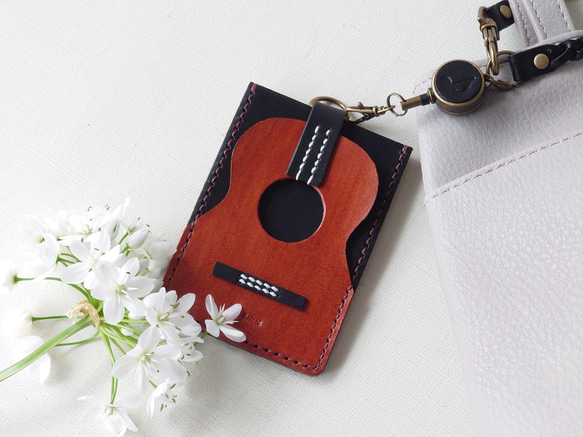 【名入れ】【ギター・ウクレレパスケース【カード2枚収納】リール＆ロープ付 ※袋ラッピング無料 10枚目の画像