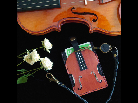 【名入れ】【バイオリン・チェロ・コントラバス】パスケース【カード2枚収納】リール＆ロープ付※袋ラッピング無料 6枚目の画像