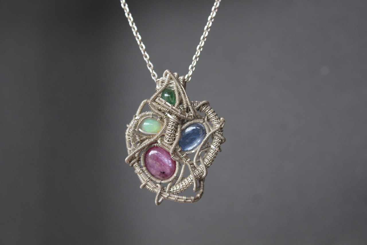 ルビー　カイヤナイト　オパール　エメラルド　天然石　ジェム　シルバー925　ネックレス　ワイヤーラッピング　ペンダント