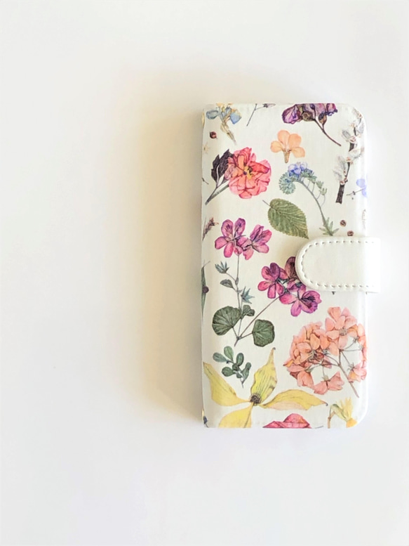 【ご参考:3枚掲載中】掲載生地で作製可能。LIBERTY リバティスマホケース ご参考:3枚掲載中】掲載生地で作製可能。LIBERTY リバティスマホケース