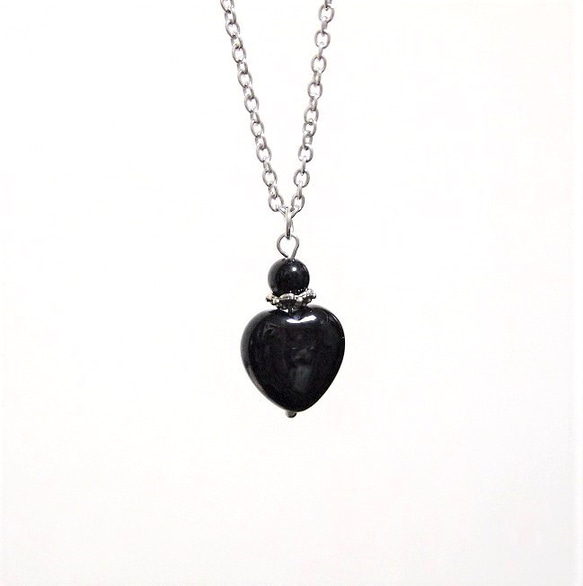 ステンレスチェーン50cm* オニキス・モリオン（黒水晶）のお守りハート