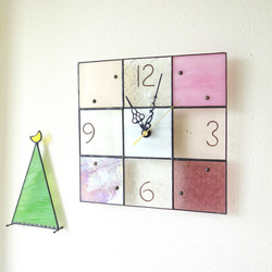 24㎝角/ステンドグラスの掛時計/モザイク24（ピンク・パープル系） 3枚目の画像