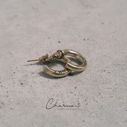 名入れ可｜小ぶりな真鍮ピアス「ゴースト」／片耳販売・イニシャル刻印