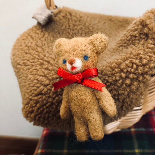 もこクマのブローチ（受注販売） 羊毛フェルト ふわ*もこ 通販 6877739