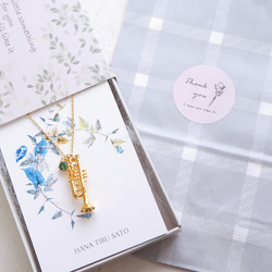 【ネックレス】ミニチュア楽器と選べる誕生石クリスタルのネックレス 9枚目の画像