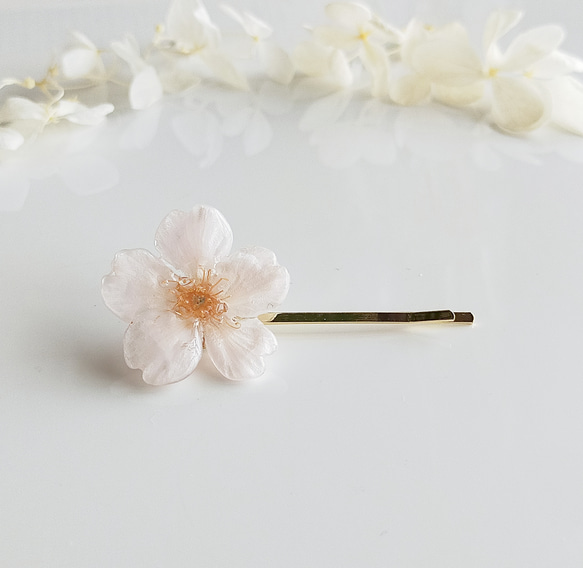 【生花】【受注制作】Everpink. こだわりの花びらで仕上げた本物の桜の髪飾り／ヘアピン 3枚目の画像