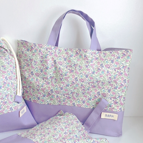 紫色の花柄のレッスンバッグ レッスンバッグ SARA 通販 6889090