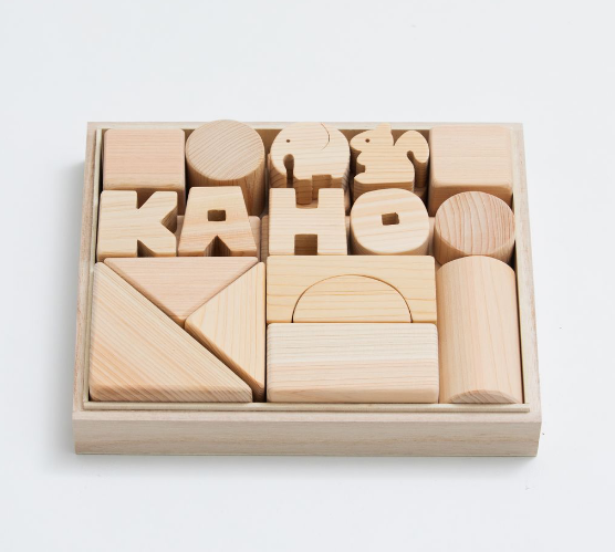 【送料無料】isikyu積み木セットS（2段）⭐️国産ひのき⭐️セミオーダーお名前&動物、車⭐️ピースが大きめ