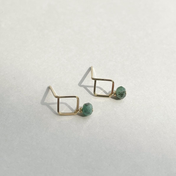 Mini Square pierce Emerald（14KGF）ピアス/イヤリング 4枚目の画像