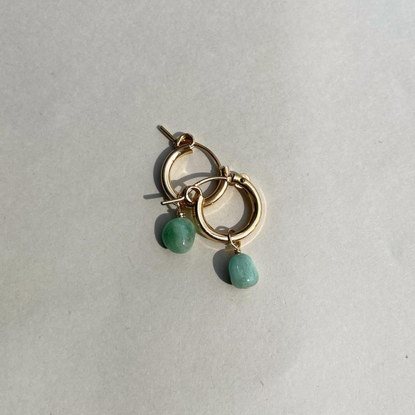 祖母綠環形穿孔淺綠色（14KGF）耳環/耳環 第3張的照片