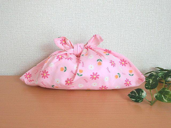あずま袋 　ピンク色可愛いお花　お弁当包み　かごバッグの中見え防止に　 6枚目の画像