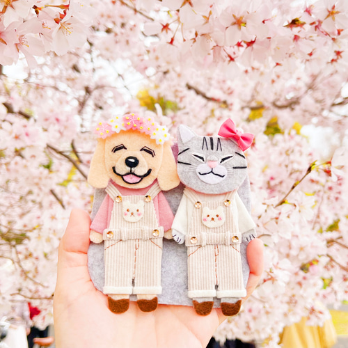 1/19まで】入園入学○特集掲載○受注販売【桜冠の猫犬ブローチ