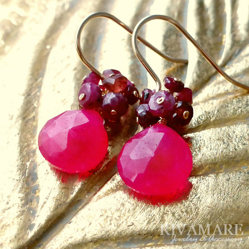 フレジェの誘惑」フューシャピンクカルセドニー モザンビーク