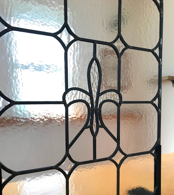 「無色＆フルールドリス」ステンドグラスパネル フルール