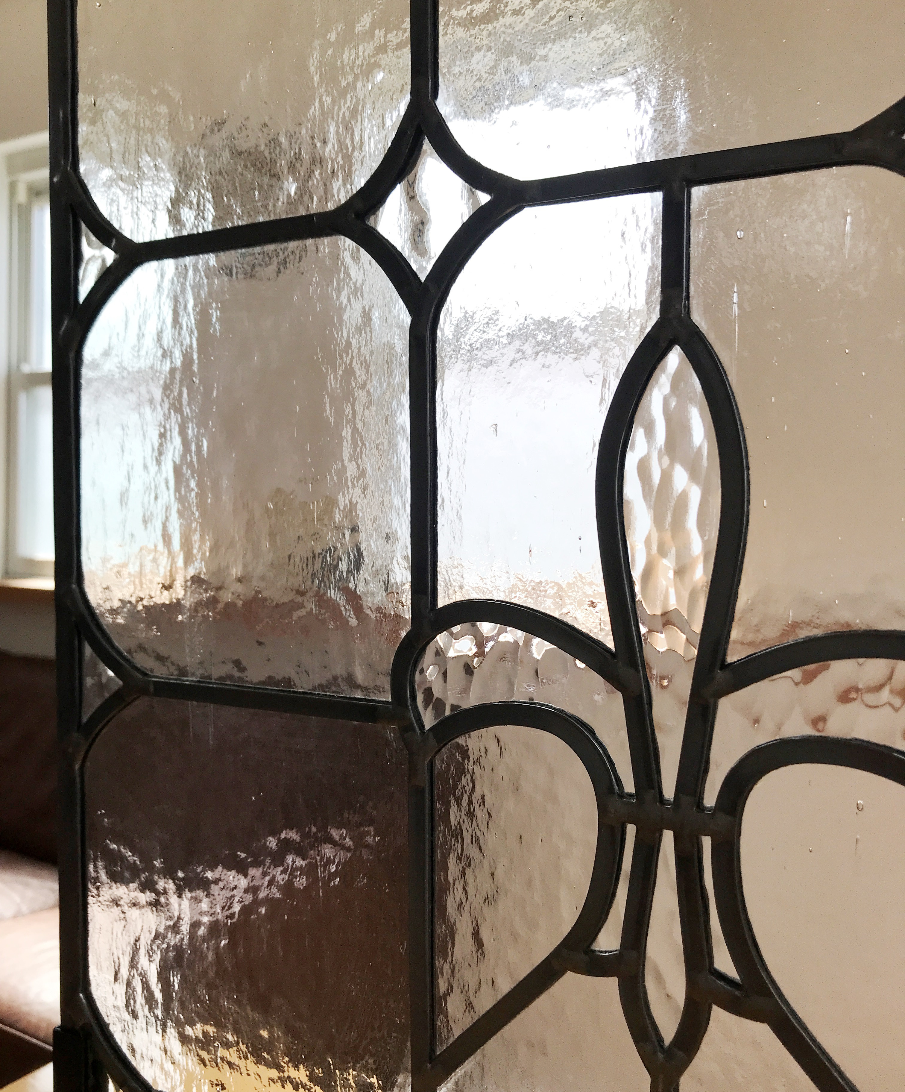 「無色＆フルールドリス」ステンドグラスパネル