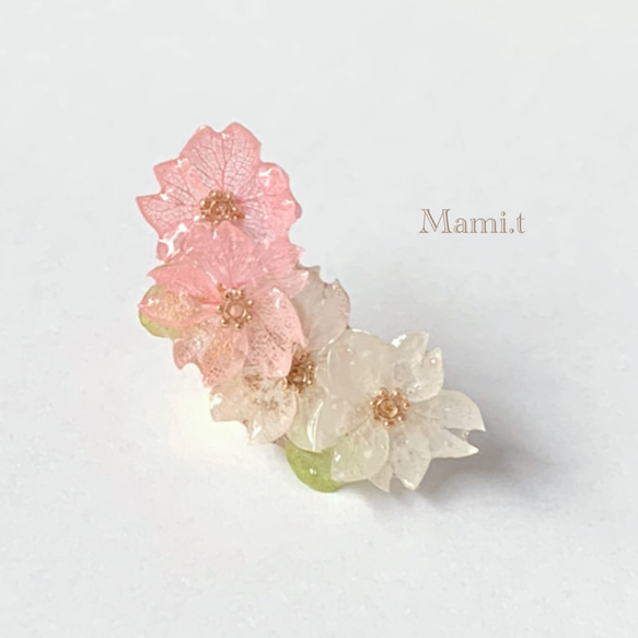 《Mami.t》  2色の桜イヤーカフ（片耳） 4枚目の画像