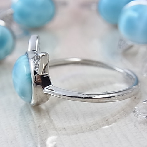 ☆プレゼントにピッタリ☆にゃんプチ＠ラリマー◇キラキラお耳が可愛い