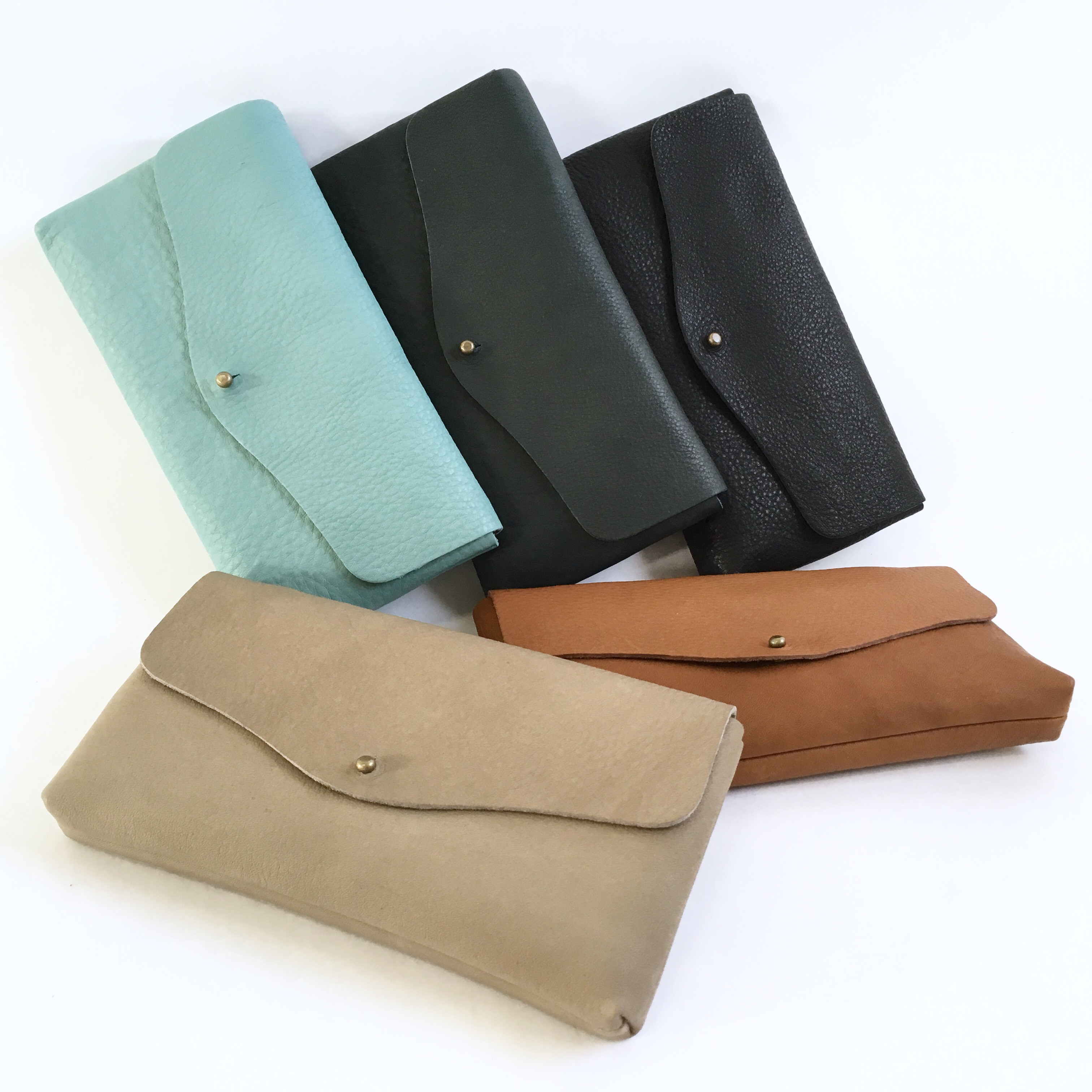 『2025再販』牛シュリンクレザーと牛床ベロアのシンプル長財布【スカイブルー】