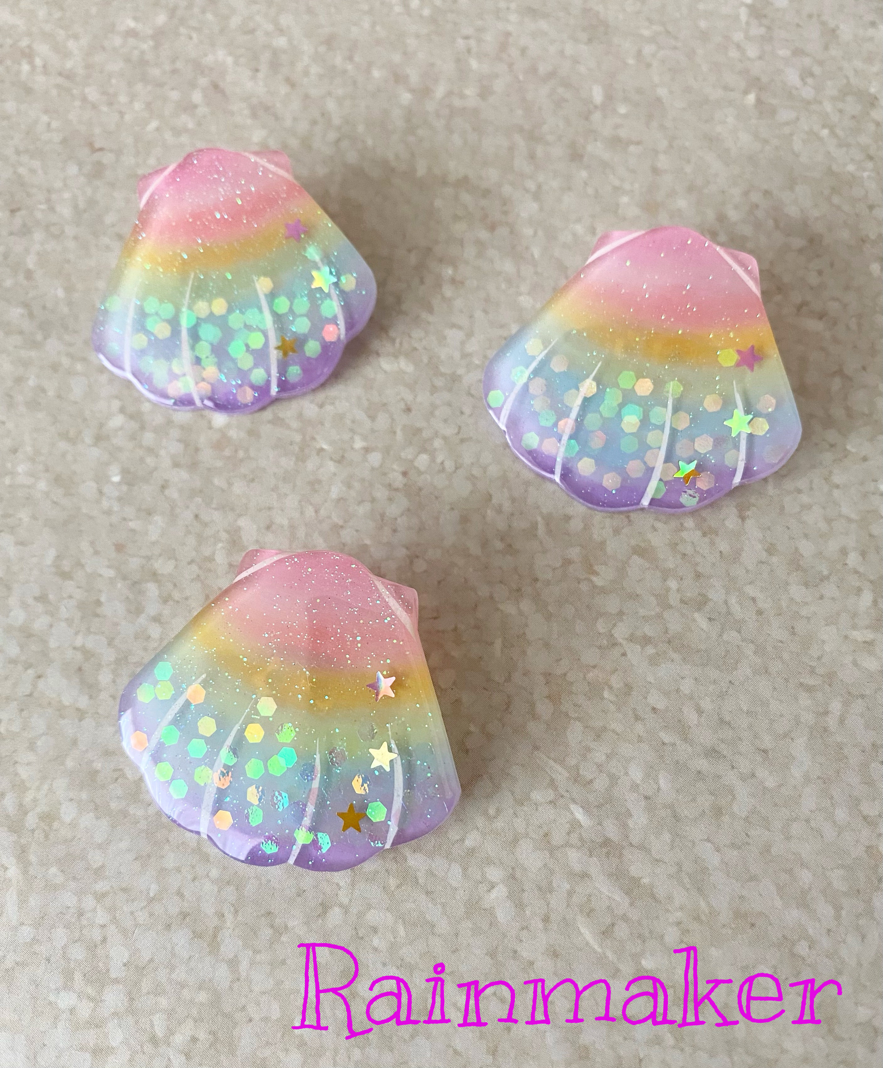 プラバンブローチ☆虹色シェル ブローチ 前田 悠花 通販｜Creema