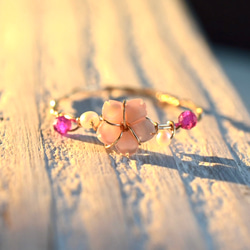 花貝殼櫻花粉6mm、淡水珍珠、紅寶石、纏繞戒指/k14gf 第1張的照片
