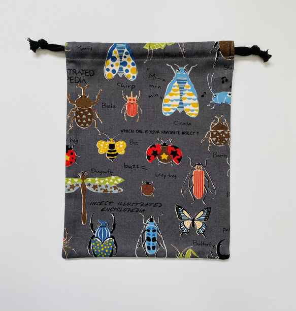 昆虫柄☆こどもエプロン100〜110サイズ、三角巾、巾着の3点セット 8枚目の画像