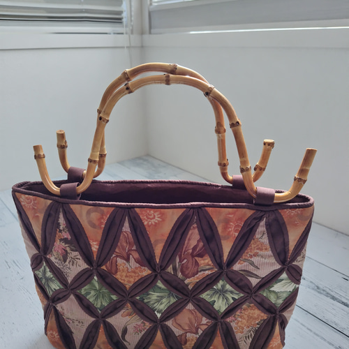 カテドラルウィンドウのバッグ トートバッグ CINNAMON 通販