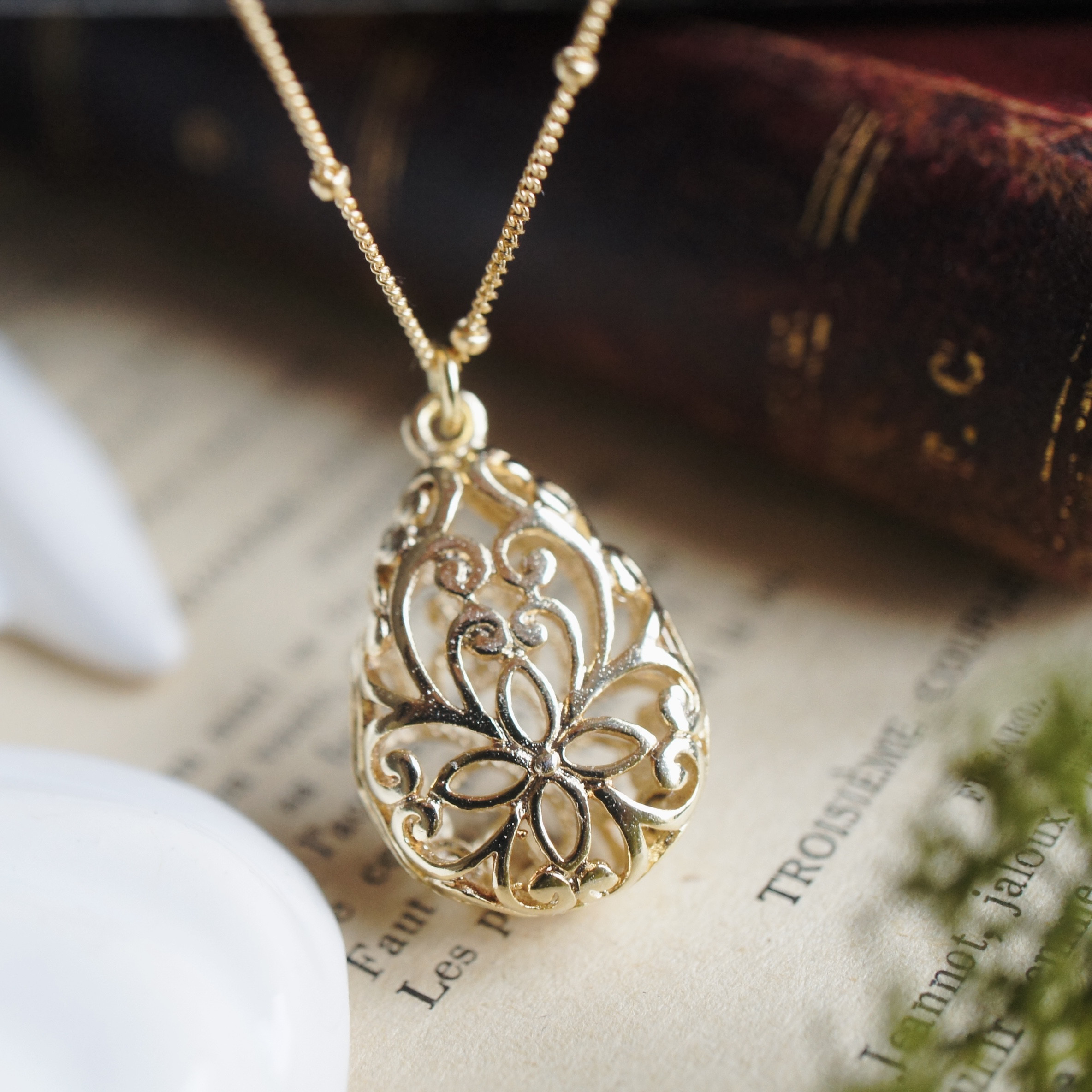 【人気★再再再再...販!!!】14kgf オリエンタル・ゴールドフィリグリー・ロング・ネックレス (50cm) 4,752円