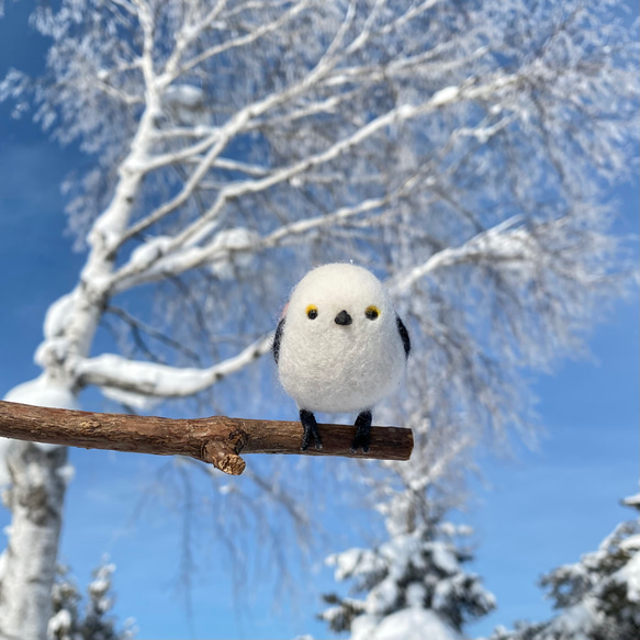 とても丸いシマエナガ 羊毛フェルト しまえなが 羊毛フェルト