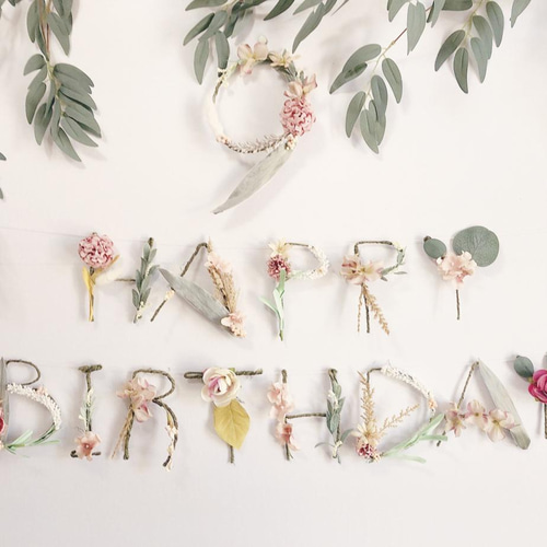ピンク］HAPPY BIRTHDAY バースデーガーランド フラワーガーランド