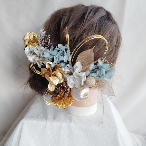 かすみ草&スケルトンリーフの髪飾り♥️ゴールド