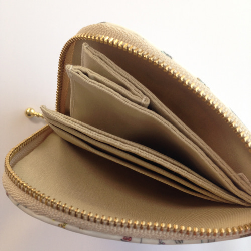 リバティプリント　ハンドメイド　カチコチ長財布　ミシェル リバティプリント ハンドメイド カチコチ長財布 ミシェル