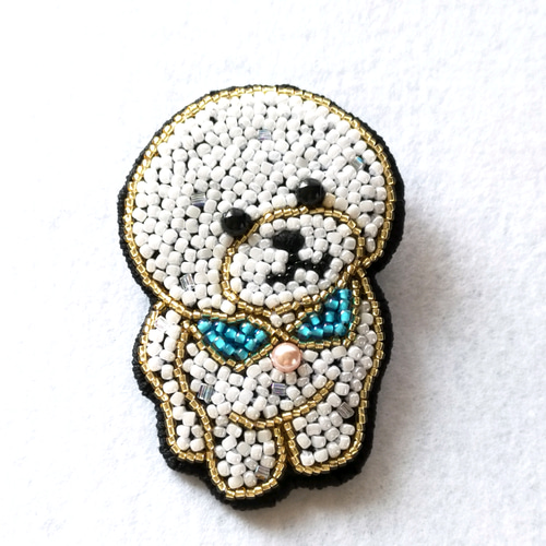 ビションフリーゼ ビーズ刺繍ブローチ ブルー ブローチ kururu98
