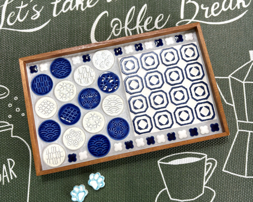 ꫛꫀꪝ✧‧˚青・和洋柄 タイルカフェトレー♪*ﾟ お盆・トレイ