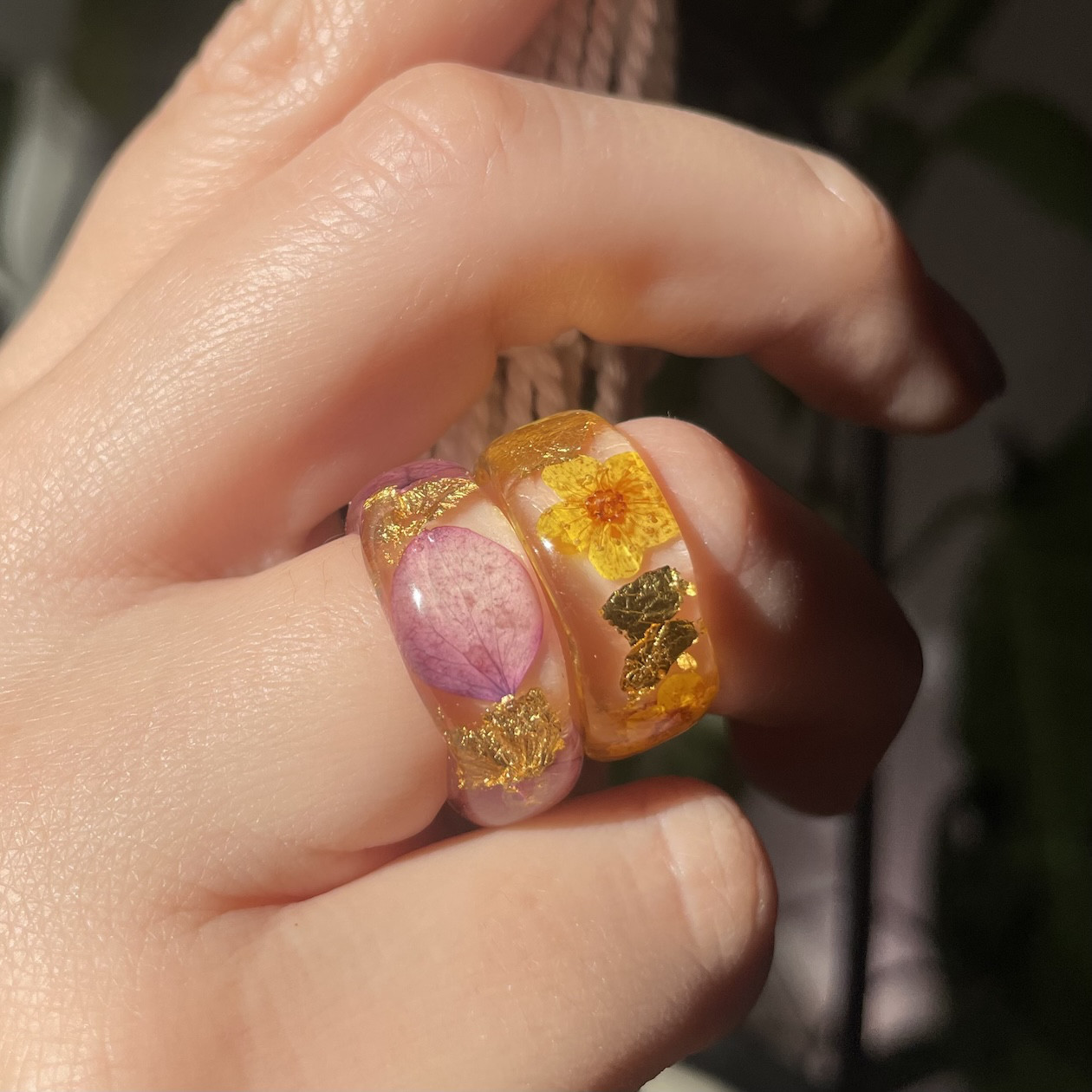 アジサイ紫&金箔リング