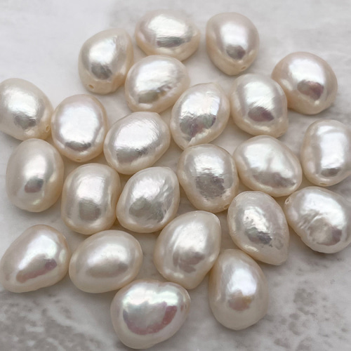 大粒　本真珠　彫刻淡水エジソンパールピアスオーダー確認ページAG42 本真珠 エジソンパールピアス 大粒 13mm 無調色 桜紫