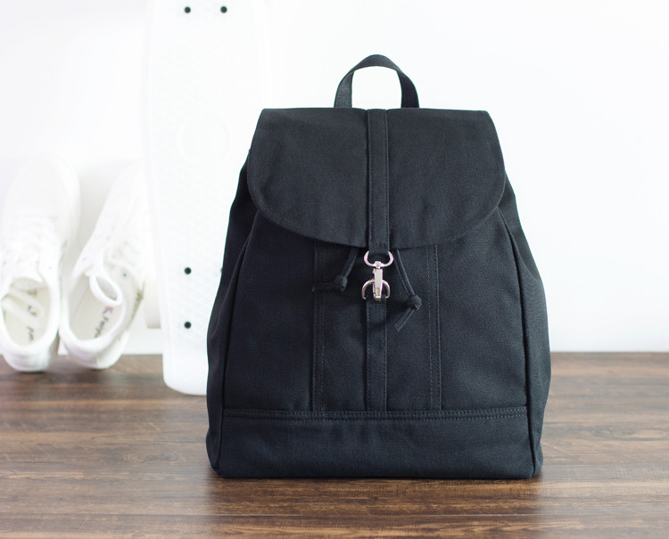 帆布カジュアルバックパック［Lサイズ］A4サイズ対応【ブラック】旅行・お出かけ・通勤