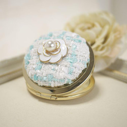 Lynton Tweed White Camellia Compact Mirror (White x Blue) 第1張的照片