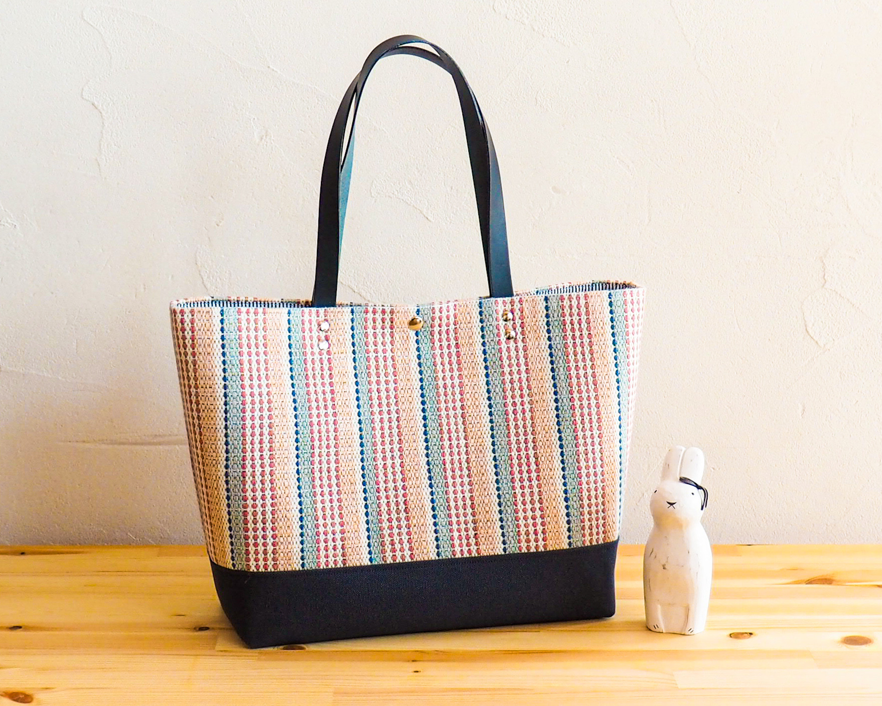 【再販】ペールトーンストライプ手織り布のA4大きめトート（ピンク）